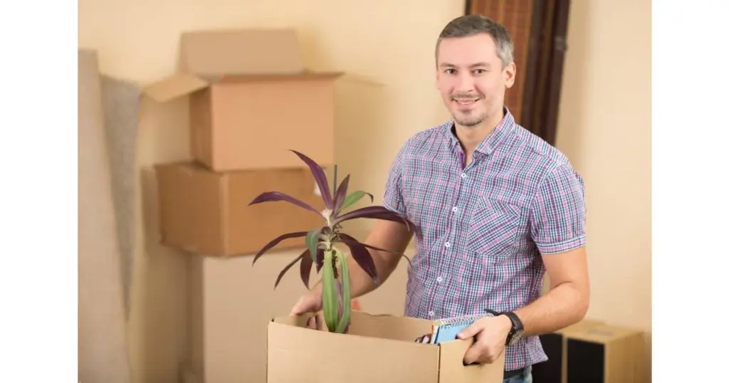 Tips for Moving Fragile Items Safely with House Removalists in Melbourne